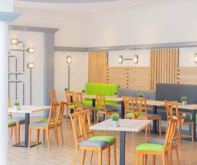 Das Ebertor   Hotel & Hostel