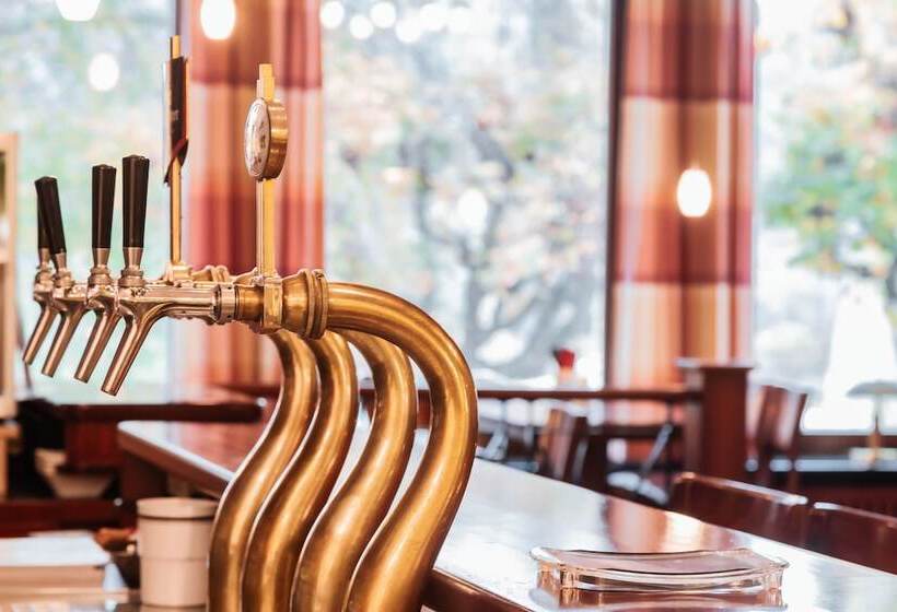 Das Ebertor   Hotel & Hostel