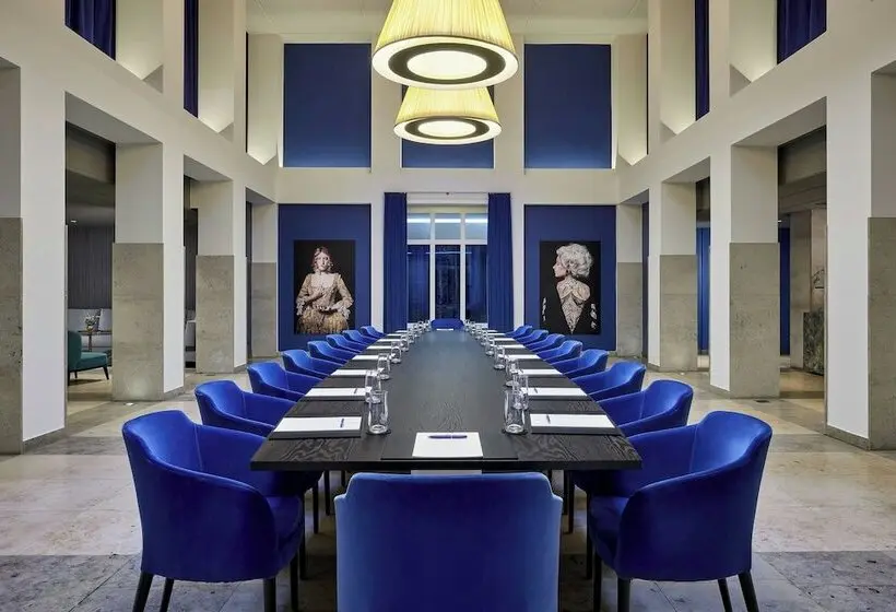 هتل Luc, Autograph Collection