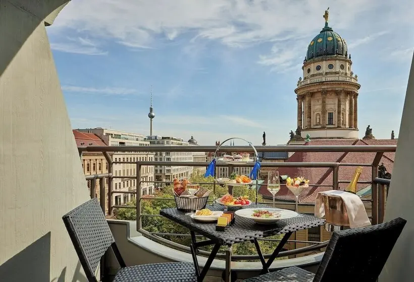 هتل Luc, Autograph Collection