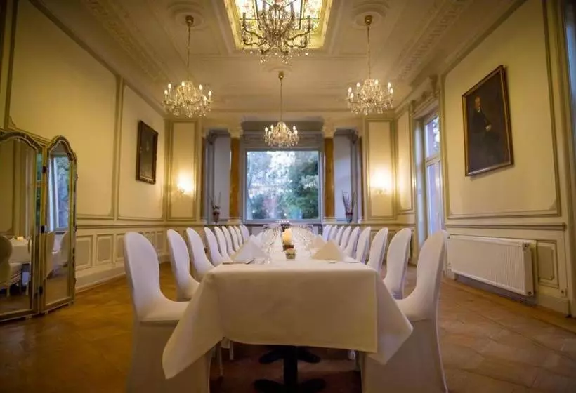 בית מלון כפרי Park Tillmanns