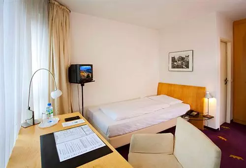 هتل Prinzregent by Centro Basic