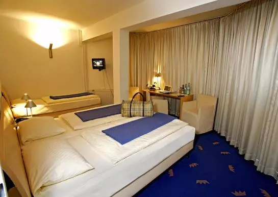 هتل Prinzregent by Centro Basic