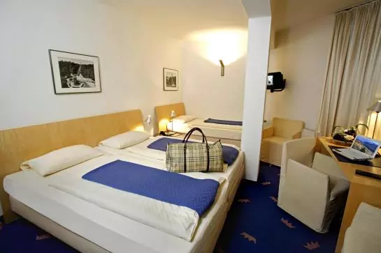 هتل Prinzregent by Centro Basic