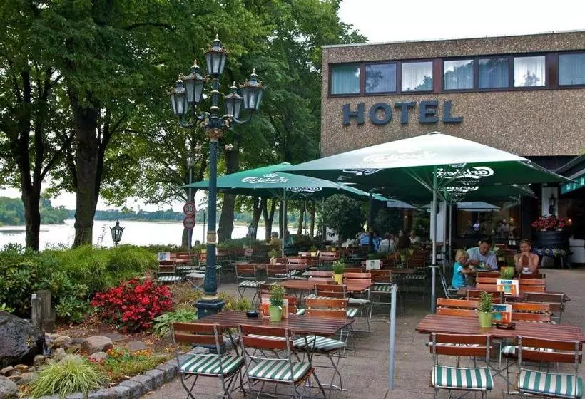 בית מלון כפרי Rheinterrasse Benrath