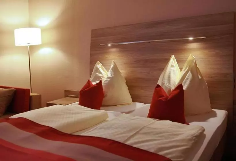 בית מלון כפרי Rheinterrasse Benrath