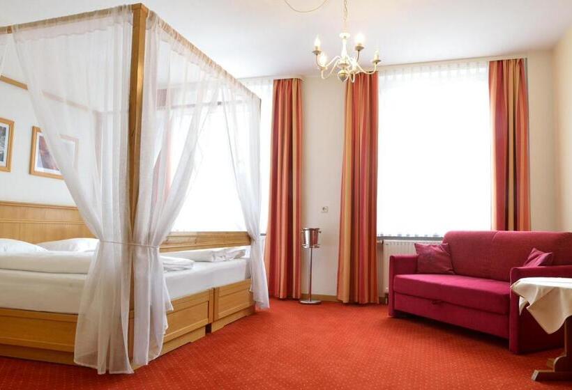 Land  Und Golfhotel Alte Fliegerschule