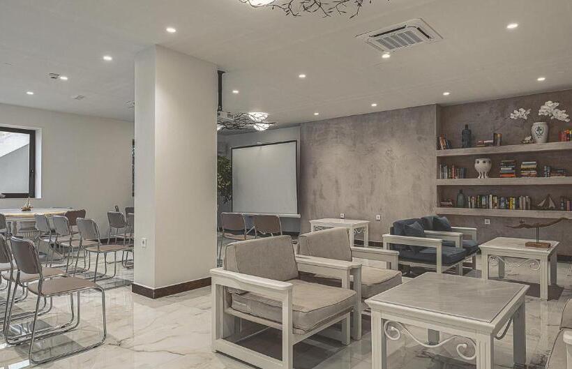 هتل Althea Village   Family