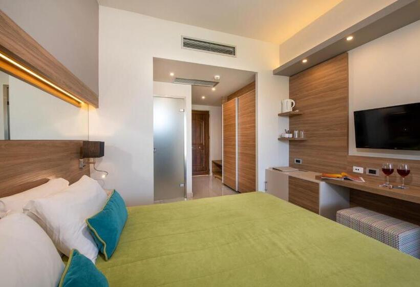 בית מלון כפרי Atrion Resort