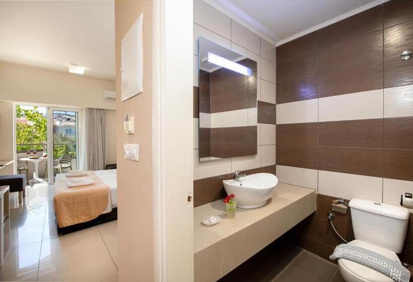 בית מלון כפרי Atrion Resort