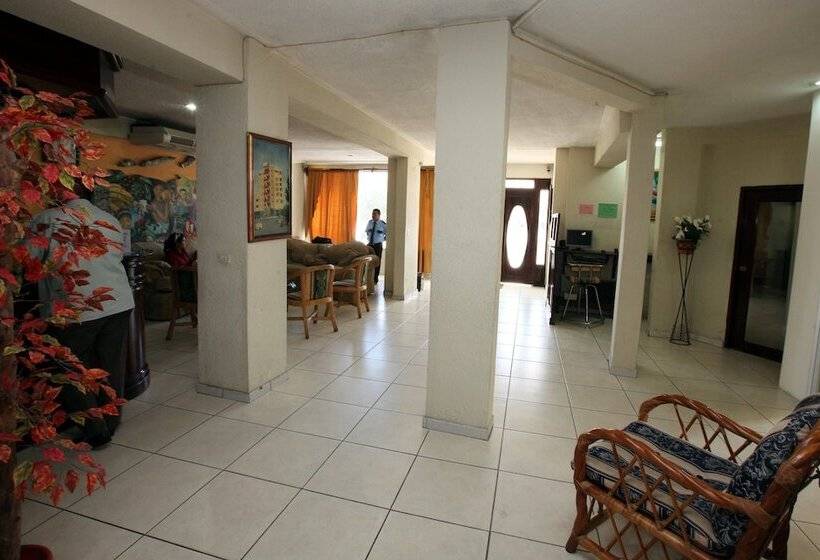 هتل Honduras Plaza