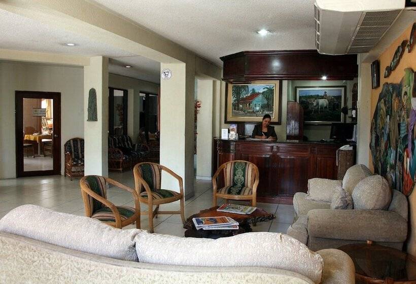 هتل Honduras Plaza