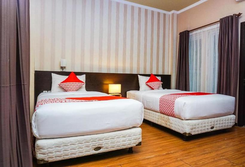 فندق Triza By Oyo Rooms