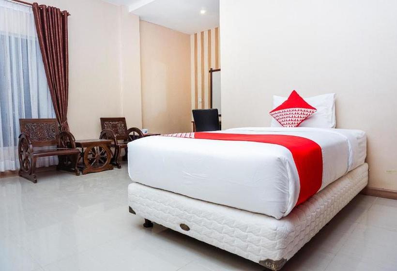 فندق Triza By Oyo Rooms