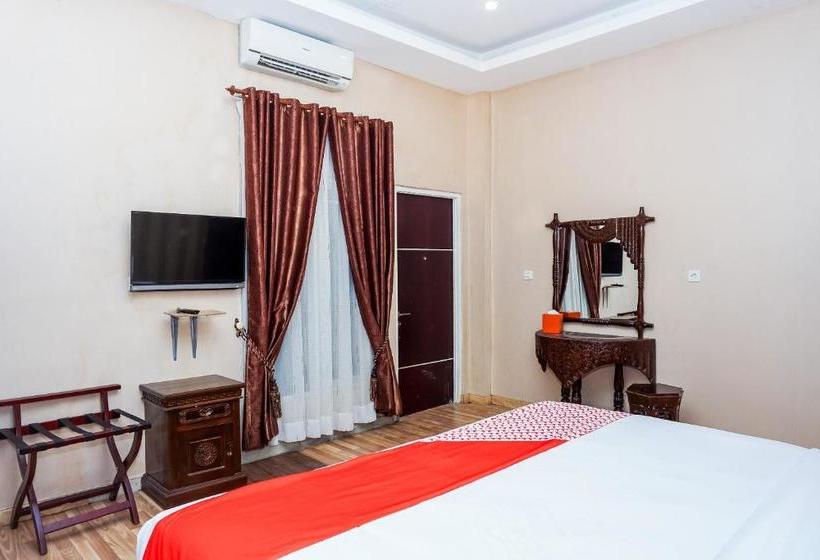 فندق Triza By Oyo Rooms