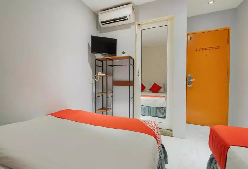 The Green Hotel Cheras Maluri By Oyo Rooms