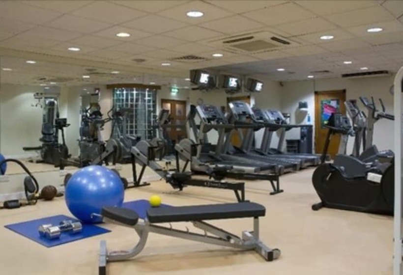 בית מלון כפרי Camden Court