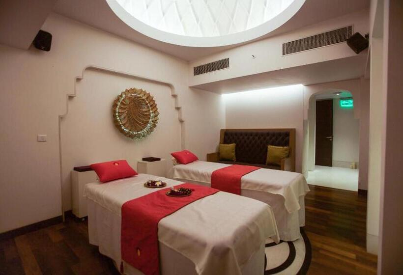 Hotel Crowne Plaza Chennai Adyar Park