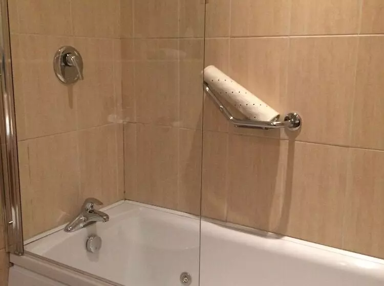 호텔 Eviston House