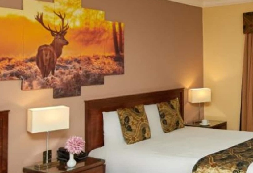 Отель Eviston House