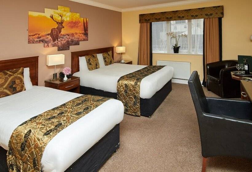 Отель Eviston House