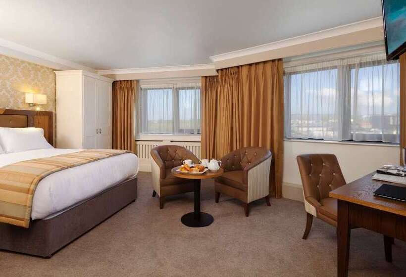 فندق Limerick City