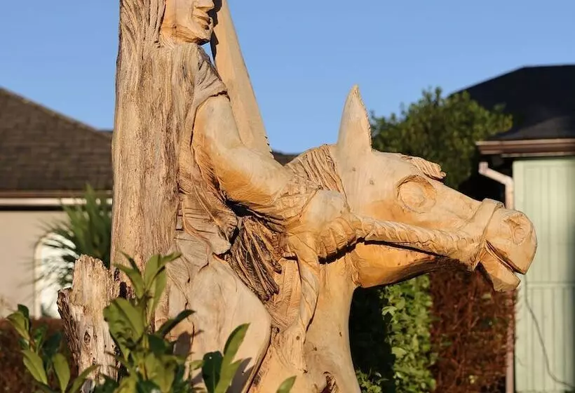 The Lakeside Hotel & Leisure Centre