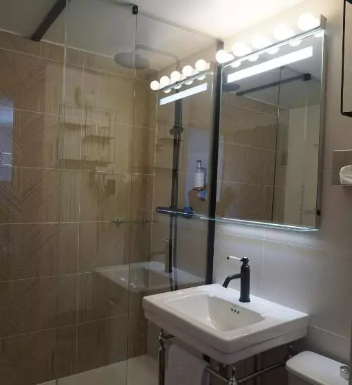 Ambassadeur Hotel   Cherbourg Port De Plaisance