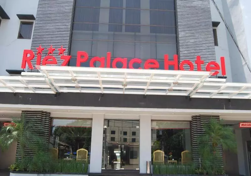 Szálloda Riez Palace