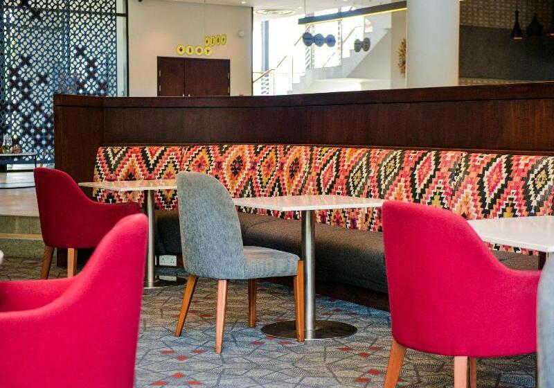 هتل Crowne Plaza Dar Es Salaam, An Ihg