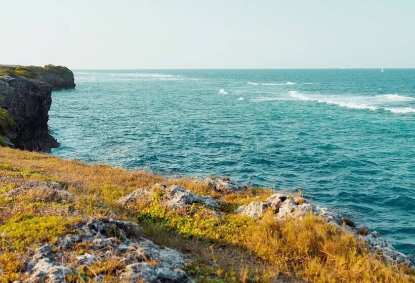 هتل Crowne Plaza Dar Es Salaam, An Ihg