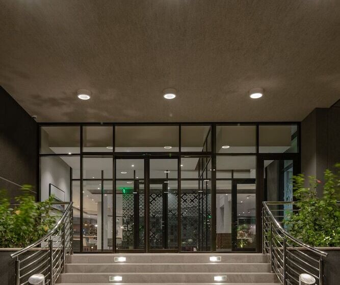 هتل Crowne Plaza Dar Es Salaam, An Ihg