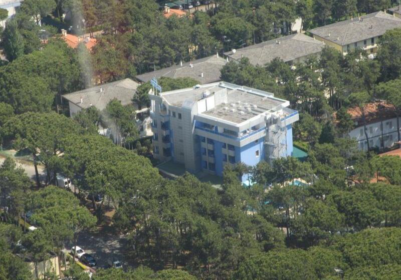 هتل Alemagna Bed&breakfast Lido Del Sole