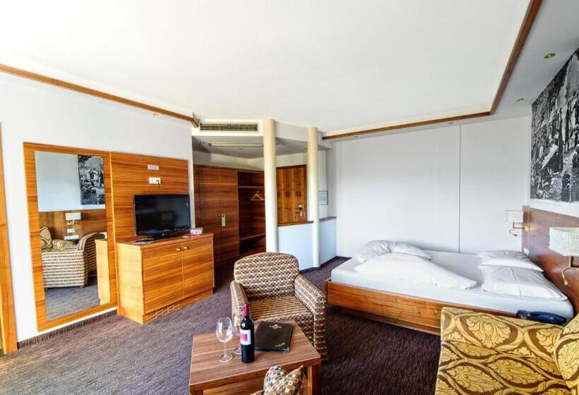 בית מלון כפרי Anatol