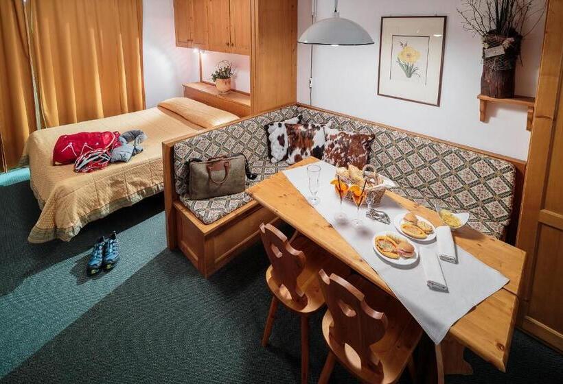 בית מלון כפרי Cristallino D'ampezzo