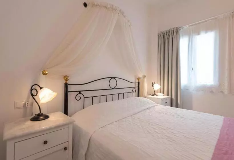 Hotelli Reverie Santorini