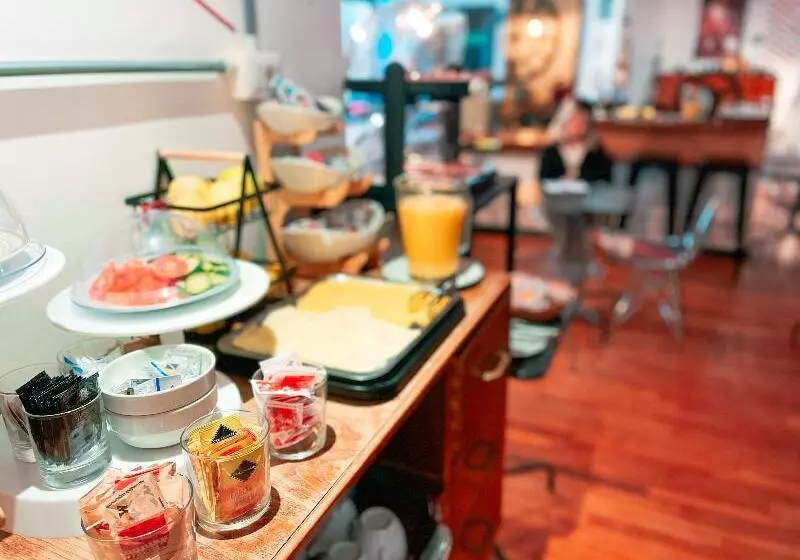 Отель Ostello Bello Roma