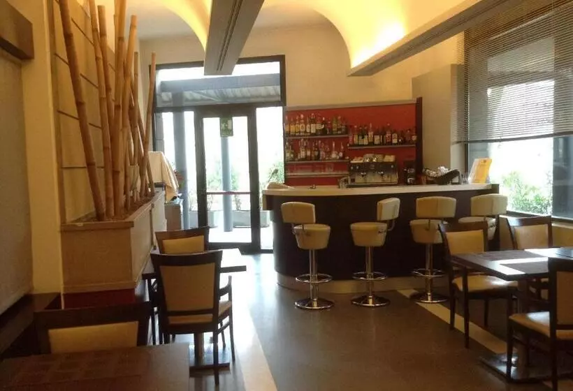 هتل Fiera Wellness & Spa