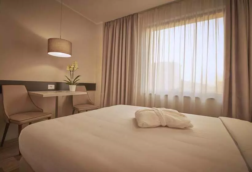 Ih Hotels Milano Lorenteggio