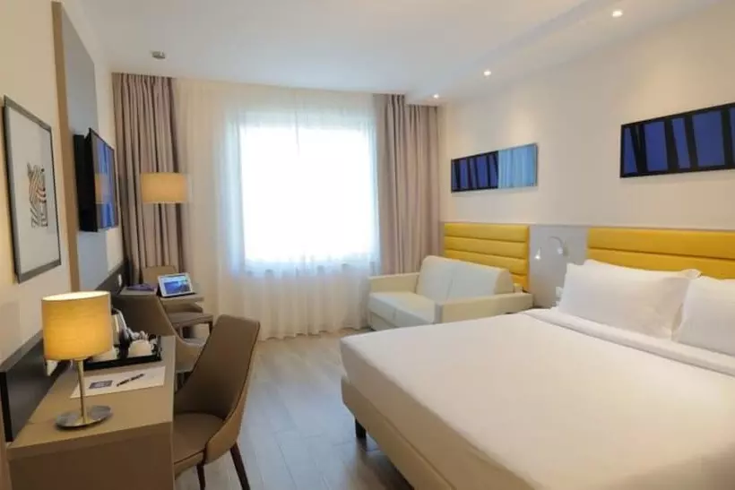 Ih Hotels Milano Lorenteggio