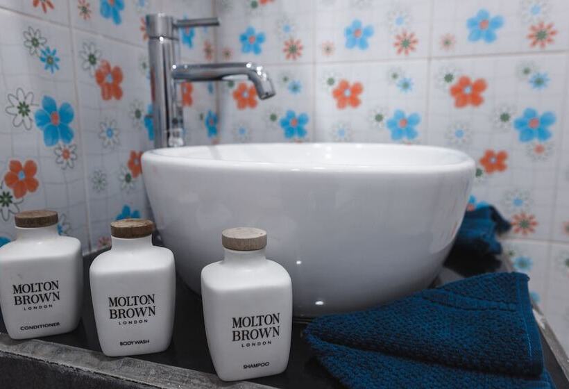 پانسیون Bb Island House Dhigurah