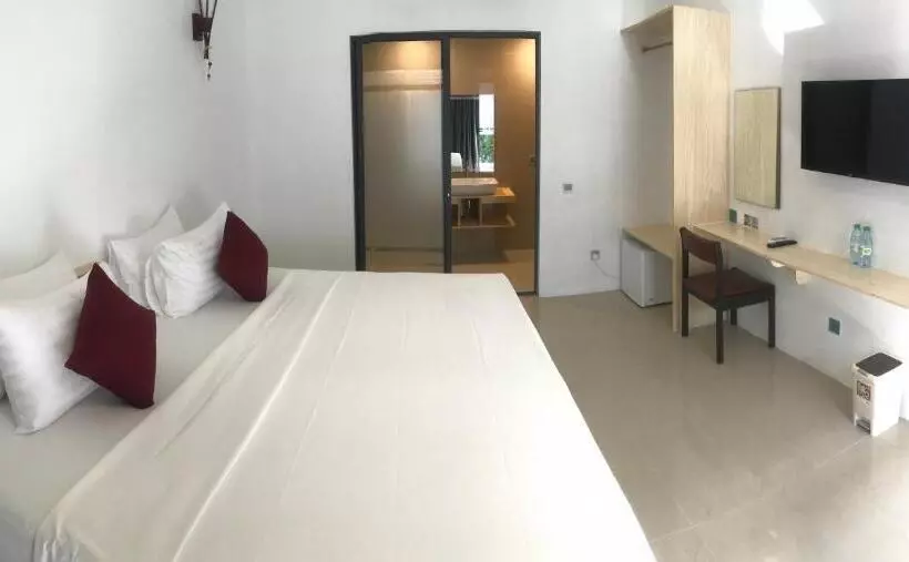 پانسیون Royal Stay Inn