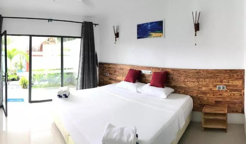 پانسیون Royal Stay Inn