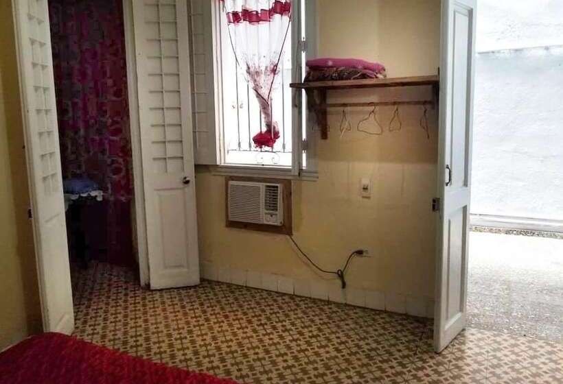 هتل Casa Elaine Y Luisito