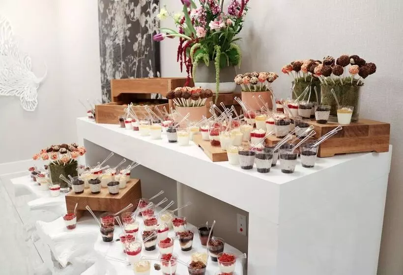 Hotelli Residence Inn By Marriott Greenville Downtown