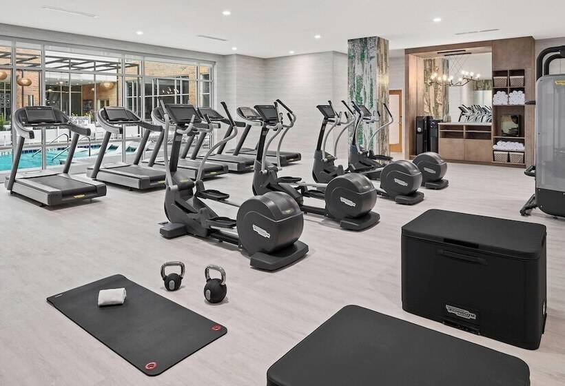 Отель Residence Inn By Marriott Greenville Downtown