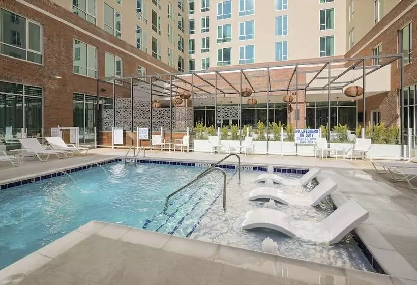Hotelli Residence Inn By Marriott Greenville Downtown