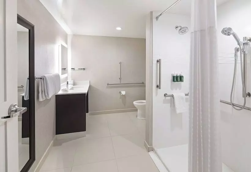 Hotelli Residence Inn By Marriott Greenville Downtown