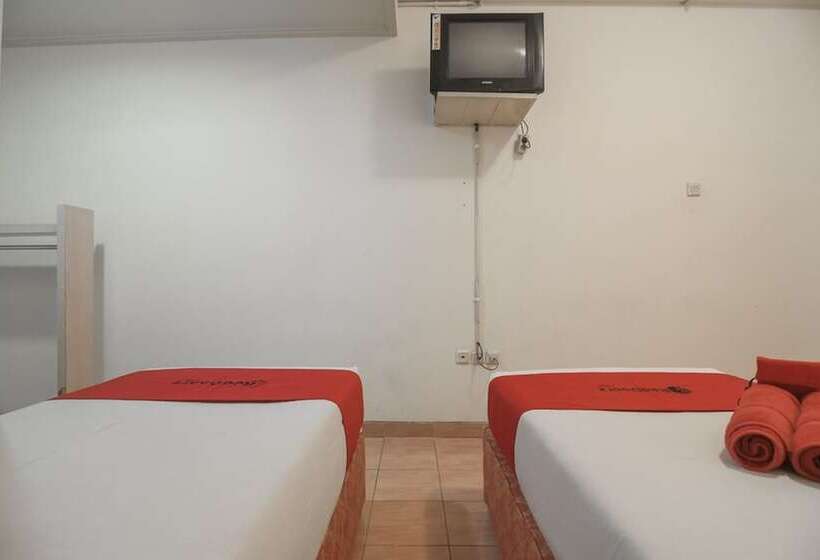 פנסיון Reddoorz @ Buah Batu 3