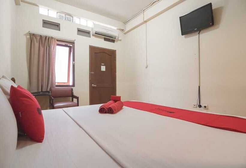 פנסיון Reddoorz @ Buah Batu 3